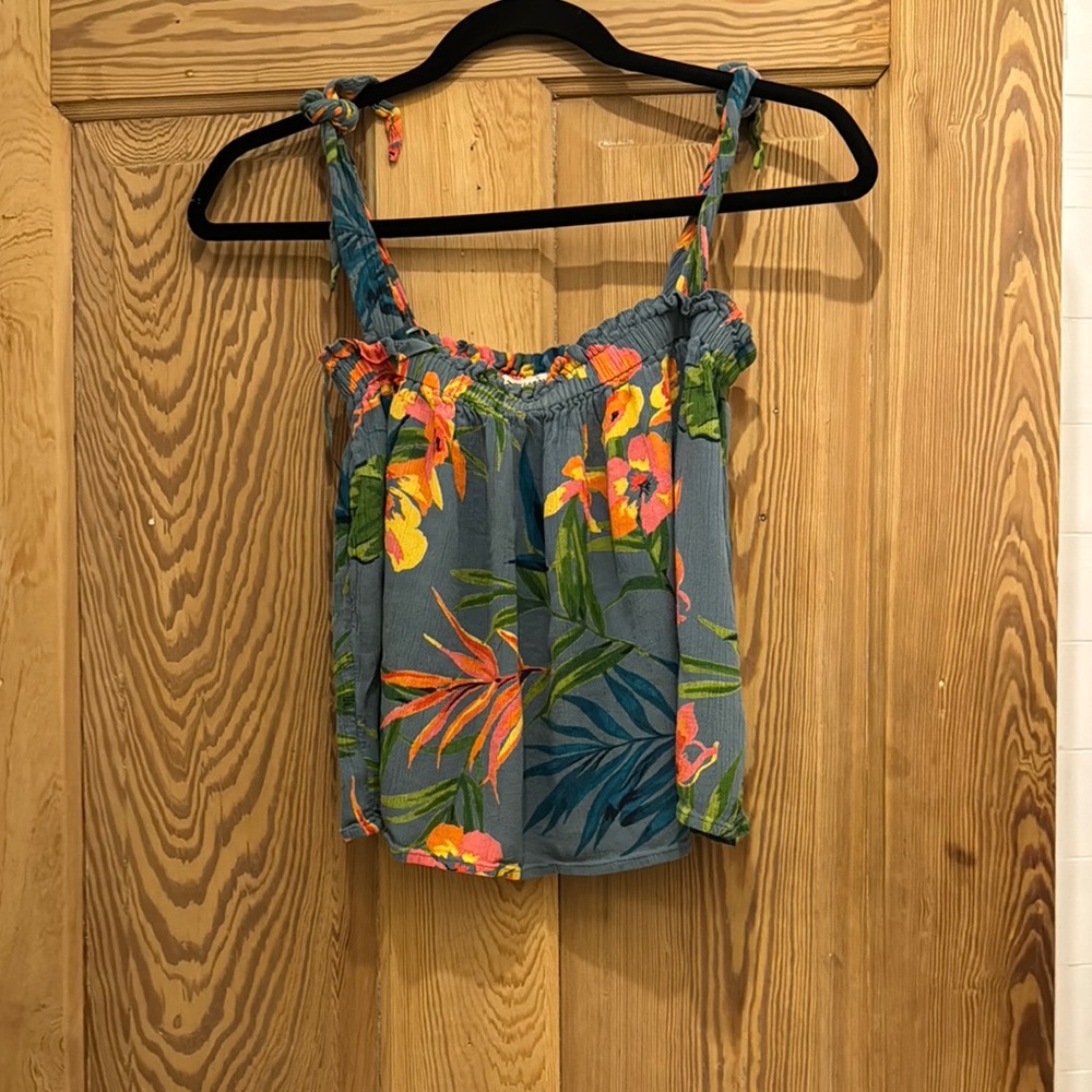 Medium Billabong Floral Blue Sleeveless Top